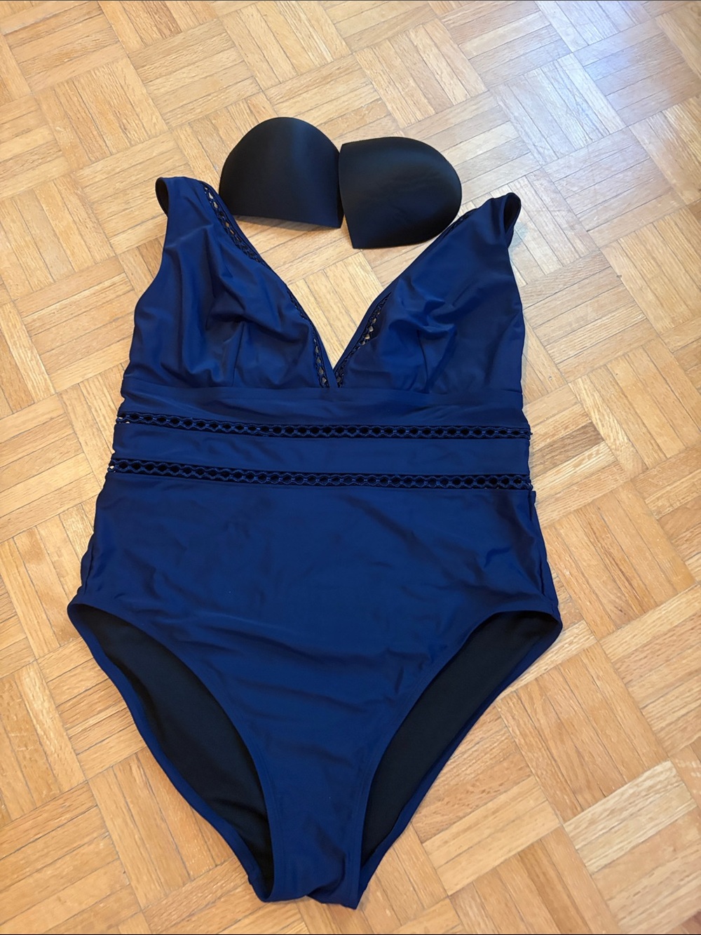 Swimsuits for all Navy blue One-Piece Swimsuit with Removable Cups